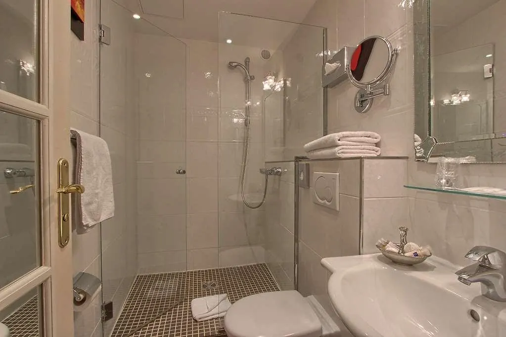 Timhotel Tour Montparnasse 3* Παρίσι